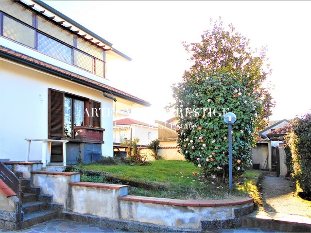Parabiago, Lombardia, 6 Stanze da Letto Stanze da Letto, 6 Stanze Stanze,4 BathroomsBathrooms,Villa,Vendita,1007